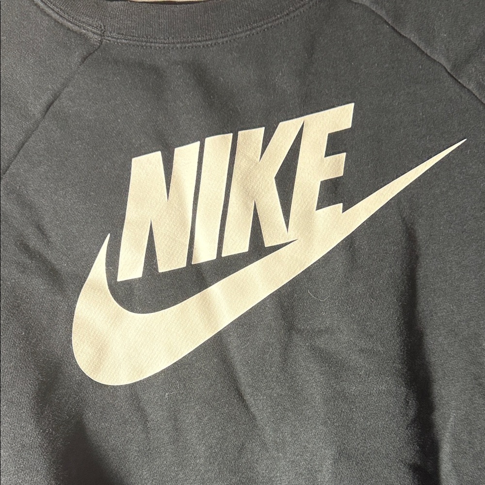 Nike Black Crewneck Sweater - Picture 3 of 3
